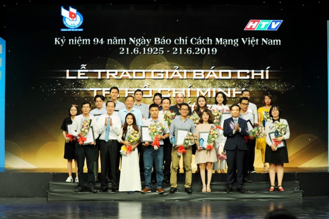 Lãnh đạo TP. Hồ Chí Minh trao giải Báo chí thành phố Hồ Chí Minh lần thứ 37 - 2019.