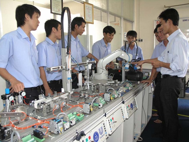 Khuyến khích thành lập mới cơ sở giáo dục nghề nghiệp tư thục và có vốn đầu tư nước ngoài, đặc biệt ưu tiên doanh nghiệp thành lập cơ sở giáo dục nghề nghiệp. (Ảnh minh họa)