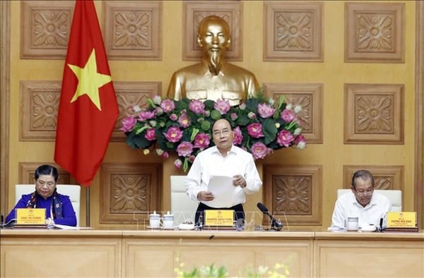 Thủ tướng chủ trì phiên họp Tiểu ban Kinh tế - Xã hội Đại hội lần thứ XIII của Đảng. Ảnh: TTXVN