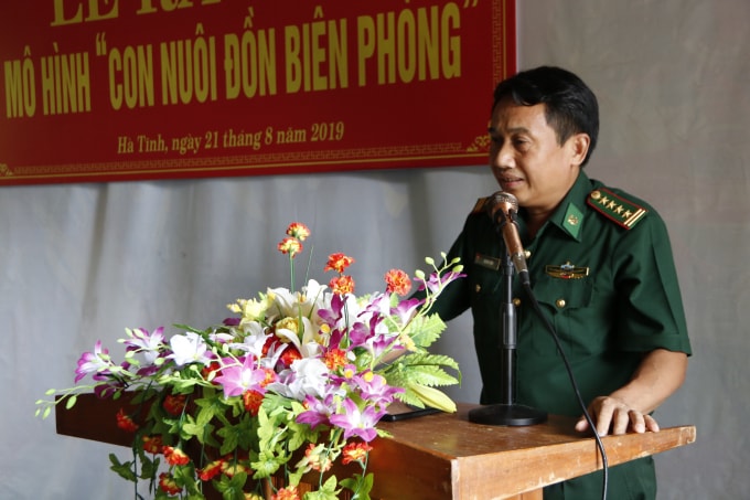 Đại tá Hà Học Chiến, Chính ủy BĐBP Hà Tĩnh phát biểu tại buổi lễ