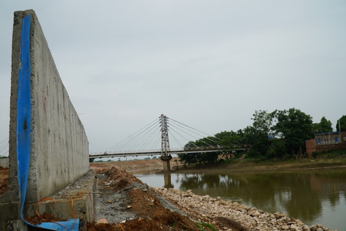 Trước đây công trình dự kiến sẽ hoàn thành trước ngày 30-4-2019, tuy nhiên vì nhiều lý do điểm mốc đó không hoàn thành được. Ảnh Hà Long.