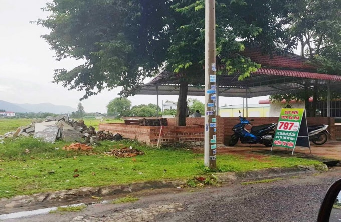 Dù cơ quan công an, chủ đầu tư đã cảnh báo nhưng việc chào bán đất nền dự án vẫn diễn ra.