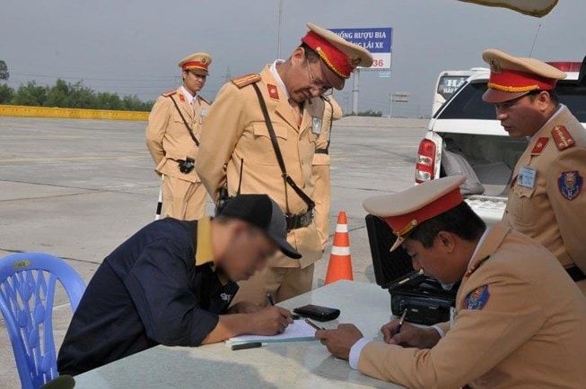 Lực lượng CSGT cả nước đã phát hiện 160 trường hợp tài xế sử dụng ma túy. Ảnh minh họa.