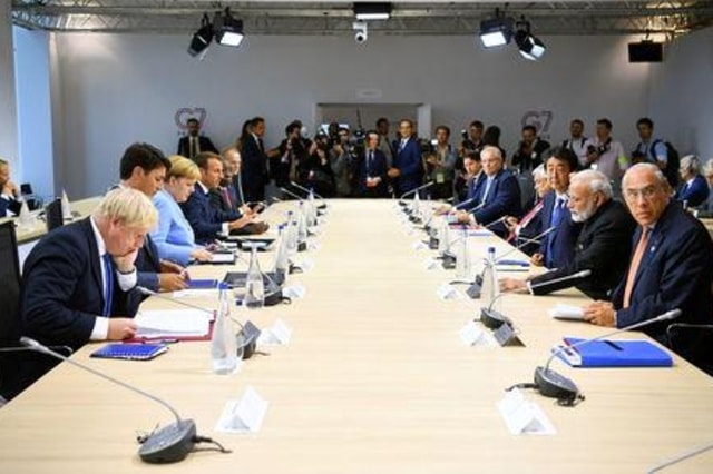 Lãnh đạo các nước G7 họp về vấn đề cháy rừng Amazon. Ảnh: Reuters