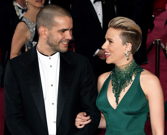 Đến với nhau bằng tình yêu nhưng cuối cùng Scarlett Johansson và Romain Dauriac lại đường ai nấy đi bởi lý do