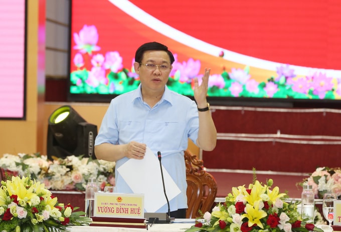 Phó Thủ tướng Vương Đình Huệ phát biểu tại buổi làm việc. Ảnh: VGP
