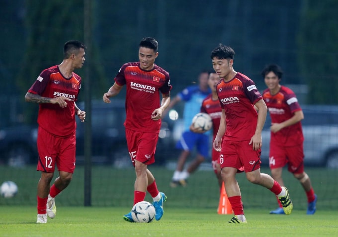 Xuân Trường và các đồng đội hạ quyết tâm cho chiến dịch Vòng loại World Cup 2022. Ảnh: VFF
