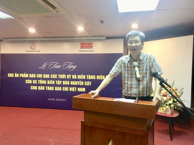đồng chí Nguyễn Thế Hào, Phó Tổng Biên tập Thường trực Thời báo Kinh tế Việt Nam phát biểu tại Lễ trao tặng hiện vật cho Bảo tàng. Ảnh: Hoàng Huy
