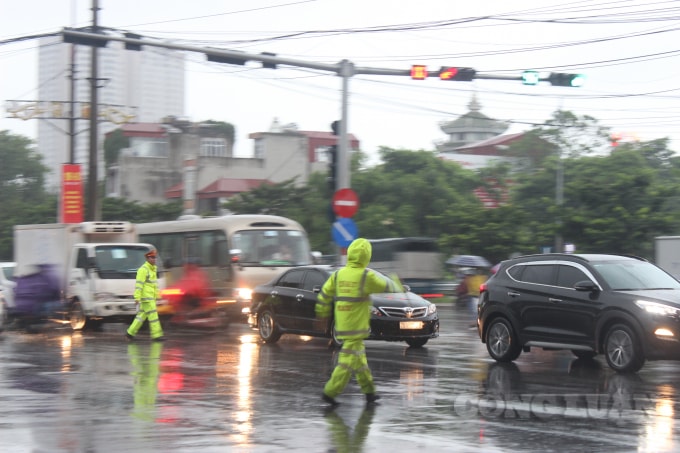 Bảo đảm an toàn giao thông, phục vụ người dân về quê nghỉ lễ Quốc khánh 2/9