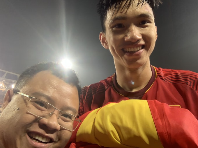 Việc thi đấu chói sáng trong màu áo ĐT Việt Nam và Hà Nội FC đã giúp Văn Hậu lọt vào tầm ngắm của CLB SC Heerenveen. Ảnh: Hoàng Dương