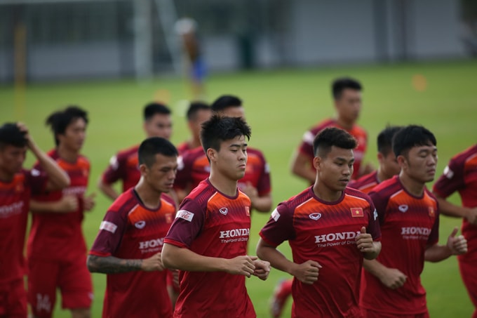 Duy Mạnh và các đồng đội đang vào giai đoạn nước rút chuẩn bị cho trận đấu quan trọng với Thái Lan. Ảnh: Hữu Phương
