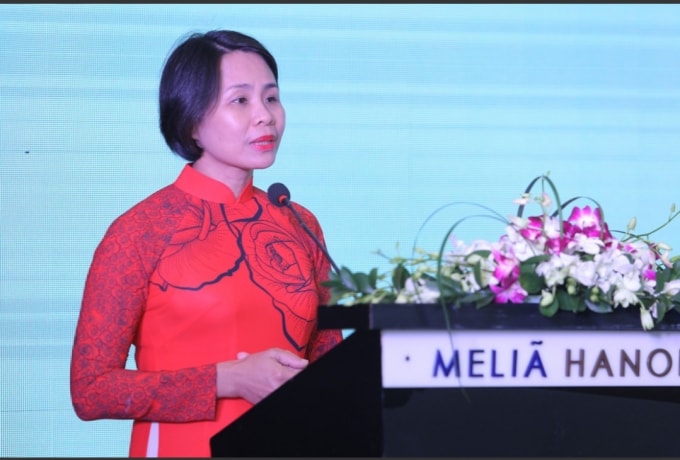 Phó tổng cục trưởng Tổng cục TDTT Lê Thị Hoàng Yến phát biểu tại buổi họp báo công bố cuộc thi