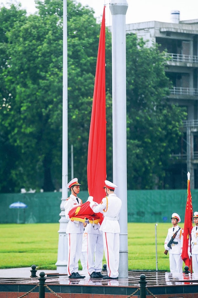 Lễ thượng cờ tại Quảng trường Ba Đình. Ảnh: Zing.vn