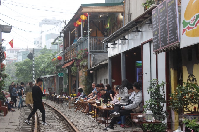 Tăng cường kiểm tra, xử lý nghiêm những vi phạm gây mất an toàn giao thông đường sắt trên địa bàn Thành phố Hà Nội
