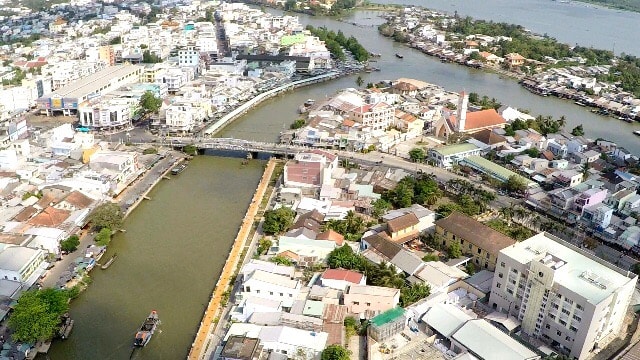 Giá đất tại Sa Đéc đang nóng dần lên nhờ sự đầu tư đồng bộ về cơ sở hạ tầng (Ảnh baodongthap.vn).