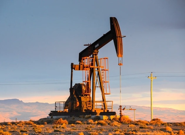 Giá dầu giảm do cuộc chiến thương mại Mỹ - Trung Quốc và sản lượng của OPEC tăng. Ảnh minh họa