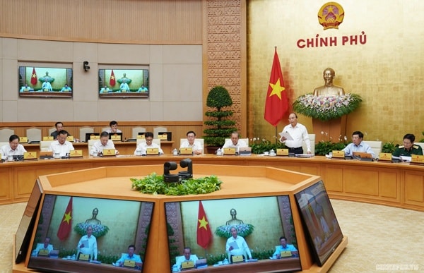 Thủ tướng chủ trì phiên họp Chính phủ thường kỳ tháng 8/2019. Ảnh: VGP