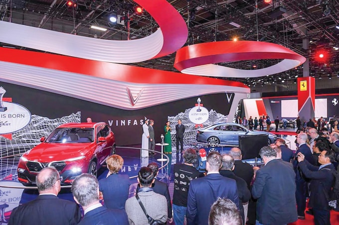 Sự kiện VinFast tại Paris Motor Show thu hút truyền thông quốc tế.