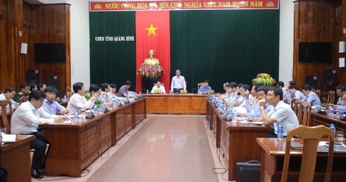 Đồng chí Trần Công Thuật, Chủ tịch UBND tỉnh chủ trì Hội nghị triển khai nhiệm vụ xây dựng Nông thôn mới năm 2019.