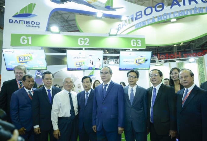 Gian hàng của Bamboo Airways tại Hội chợ Du lịch quốc tế TP. Hồ Chí Minh lần thứ 15 tiếp đón nhiều lãnh đạo Trung ương và địa phương thăm quan.