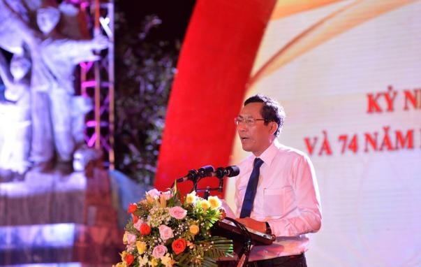 Đồng chí Thuận Hữu - Ủy viên Trung ương Đảng, Tổng Biên tập Báo Nhân Dân, Phó trưởng Ban Tuyên giáo Trung ương, Chủ tịch Hội Nhà báo Việt Nam đọc diễn văn khai mạc. Ảnh Báo Nghệ An