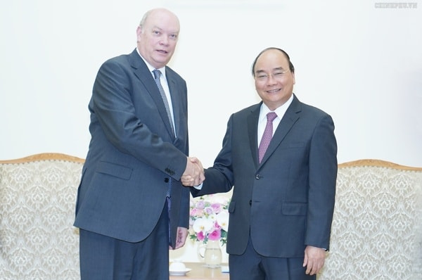 Thủ tướng Nguyễn Xuân Phúc tiếp ông Rodrigo Malmierca Diaz, Bộ trưởng Ngoại thương và Đầu tư nước ngoài Cuba. Ảnh: VGP