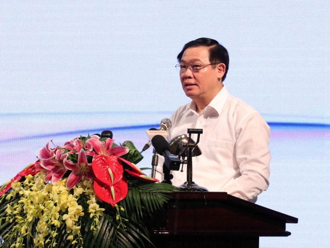Phó Thủ tướng Vương Đình Huệ phát biểu tại Hội nghị tổng kết Chương trình mục tiêu quốc gia xây dựng nông thôn mới vùng Đồng bằng sông Hồng và Bắc Trung bộ giai đoạn 2010-2020. Ảnh: VGP