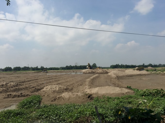 Dự án hiện nay đang được Công ty xây dựng Minh Đạo – đơn vị trúng đấu giá san lấp mặt bằng.