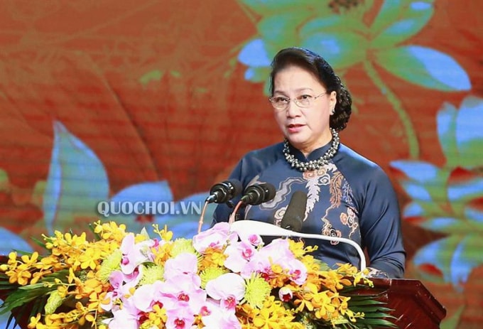 Chủ tịch Quốc hội Nguyễn Thị Kim Ngân đọc diễn văn tại Lễ kỷ niệm 130 năm Ngày sinh Chí sĩ yêu nước Bùi Bằng Đoàn.