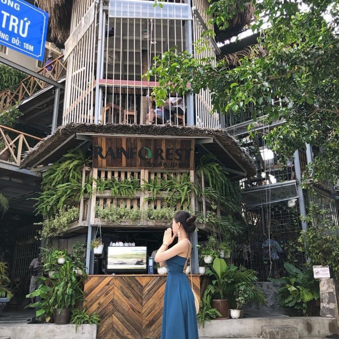 Quán cà phê “rừng nhiệt đới” - Rainforest xanh rì giữa lòng Nha Trang hứa hẹn cho bạn ngàn bức hình đẹp ngay cả ngày mưa