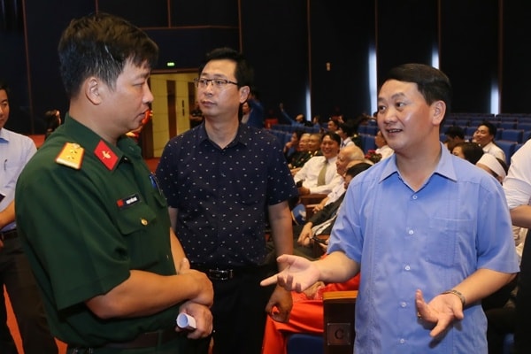 Phó Chủ tịch, Tổng Thư ký Ủy ban Trung ương MTTQ Việt Nam Hầu A Lềnh kiểm tra công tác chuẩn bị Đại hội tại Trung tâm Hội nghị quốc gia Mỹ Đình, Hà Nội. Ảnh: ĐĐK