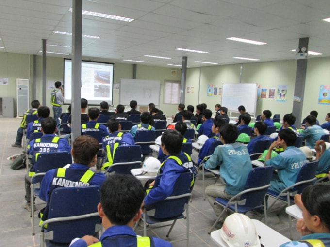Nhiều doanh nghiệp cho rằng họ gặp khó trong đào tạo kỹ năng mềm cho người lao động. (Ảnh minh họa)