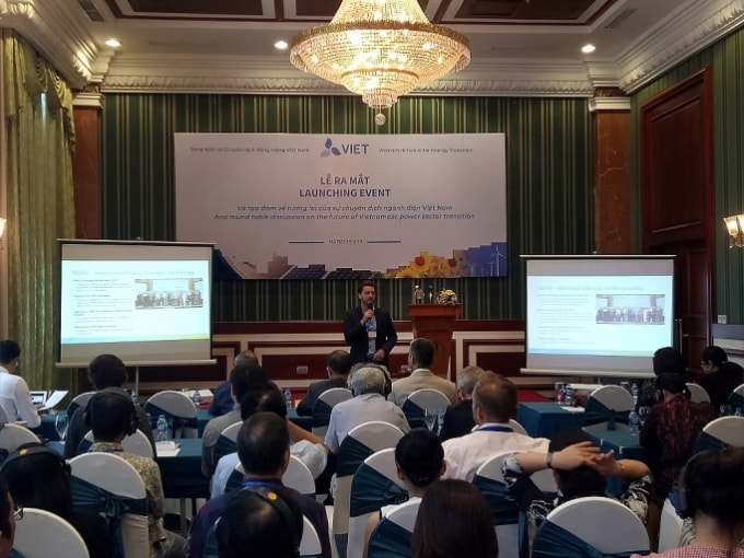 Lễ ra mắt Tổ chức Sáng kiến về chuyển dịch năng lượng Việt Nam. Ảnh: An Hà