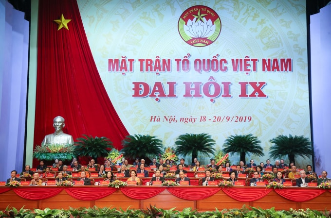 Đoàn Chủ tịch Đại hội đại biểu toàn quốc MTTQ Việt Nam lần thứ IX. Ảnh: Quang Vinh.
