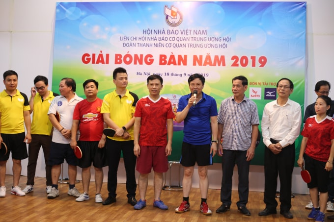 Đồng chí Hồ Quang Lợi, Phó Chủ tịch Thường trực Hội Nhà báo Việt Nam phát biểu khai mạc Giải đấu.