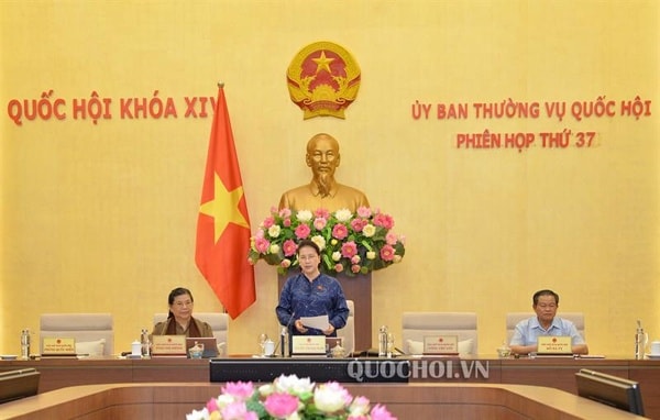 Chủ tịch Quốc hội Nguyễn Thị Kim Ngân phát biểu bế mạc Phiên họp thứ 37 của Uỷ ban Thường vụ Quốc hội. Ảnh: quochoi.vn