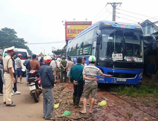 Hiện trường vụ tai nạn giao thông nghiêm trọng khiến 2 người tử vong tại chỗ. Ảnh: TL
