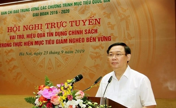 Phó Thủ tướng Chính phủ Vương Đình Huệ, Trưởng Ban Chỉ đạo Trung ương Các Chương trình mục tiêu Quốc gia phát biểu kết luận hội nghị. Ảnh: Nguyễn Dân