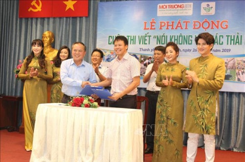 Các đơn vị ký cam kết