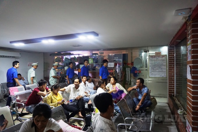 Hướng dẫn người nhà và bệnh nhân cảnh giác với nạn trộm cắp.