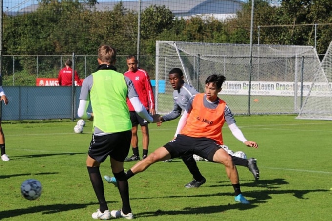 Hậu vệ trái quê Thái Bình đang tích cực tập luyện tại CLB SC Heerenveen. Ảnh Đắc Văn
