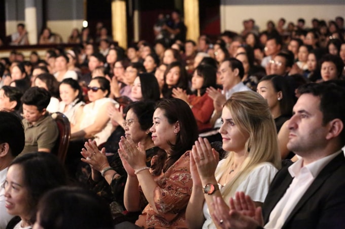 Live-concert Trăng Hát của ca sĩ Phạm Thùy Dung (28)