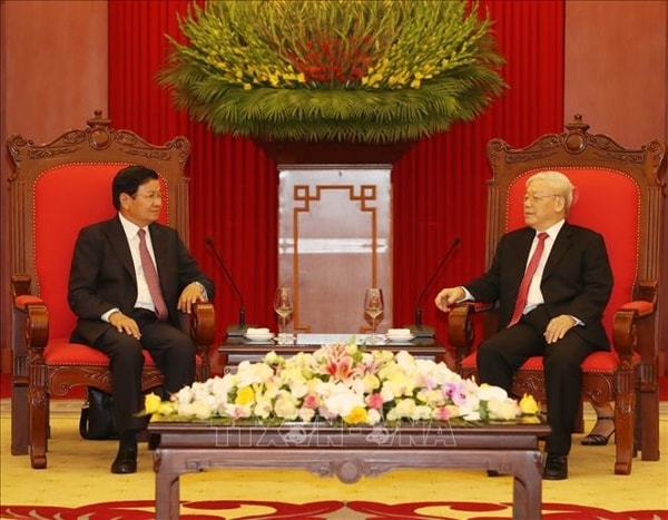 Tổng Bí thư, Chủ tịch nước Nguyễn Phú Trọng tiếp Thủ tướng Lào Thongloun Sisoulith. Ảnh: TTXVN