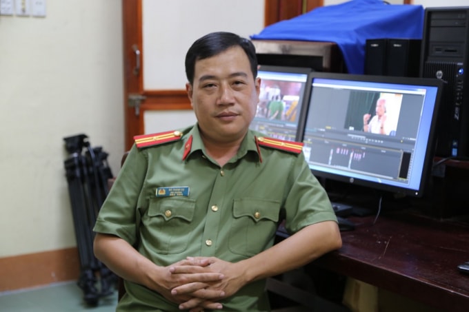 Nhà báo Thiếu tá Đỗ Thành Sự.