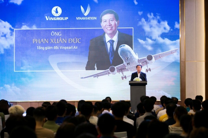 Ông Phan Xuân Đức - Tổng Giám đốc Vinpearl Air phát biểu.