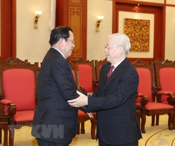 Tổng Bí thư, Chủ tịch nước Nguyễn Phú Trọng tiếp Chủ tịch Đảng Nhân dân Campuchia, Thủ tướng Vương quốc Campuchia Hun Sen. Ảnh: TTXVN
