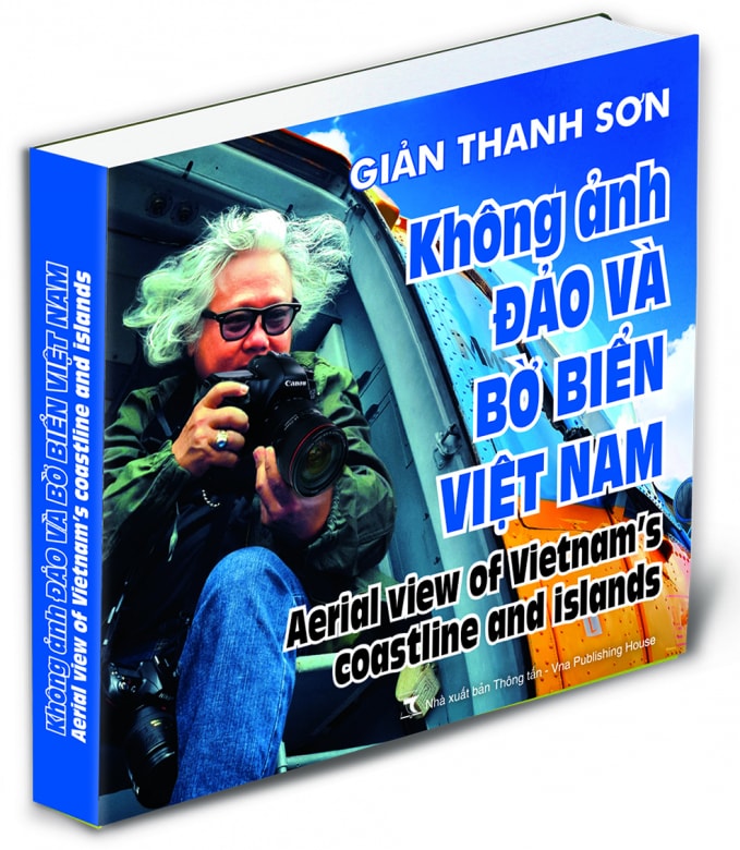 “Không ảnh đảo và bờ biển Việt Nam” là tập hợp 180 hình ảnh tuyệt đẹp về biển, đảo của Tổ quốc của tác giả Giản Thanh Sơn.