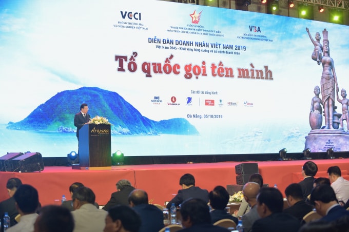 Diễn đàn Doanh nhân Việt Nam 2019 với chủ đề “Việt Nam 2045 - Khát vọng hùng cường và sứ mệnh doanh nhân: Tổ quốc gọi tên mình”. Ảnh: VGP