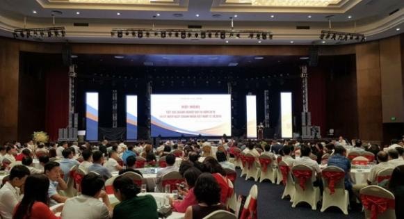 Toàn cảnh Hội nghị tiếp xúc doanh nghiệp quý III năm 2019 và kỷ niệm Ngày Doanh nhân Việt Nam 13/10/2019 tại tỉnh Quảng Ninh.