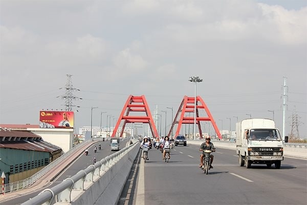 Đường Phạm Văn Đồng, một dự án tại TPHCM thực hiện theo hình thức BT - Ảnh: Thời báo Kinh tế Sài Gòn